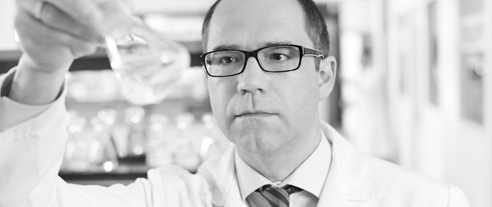 Dr. Rainer Wolber, Hoofd Productontwikkeling, DermoCosmetica bij Eucerin